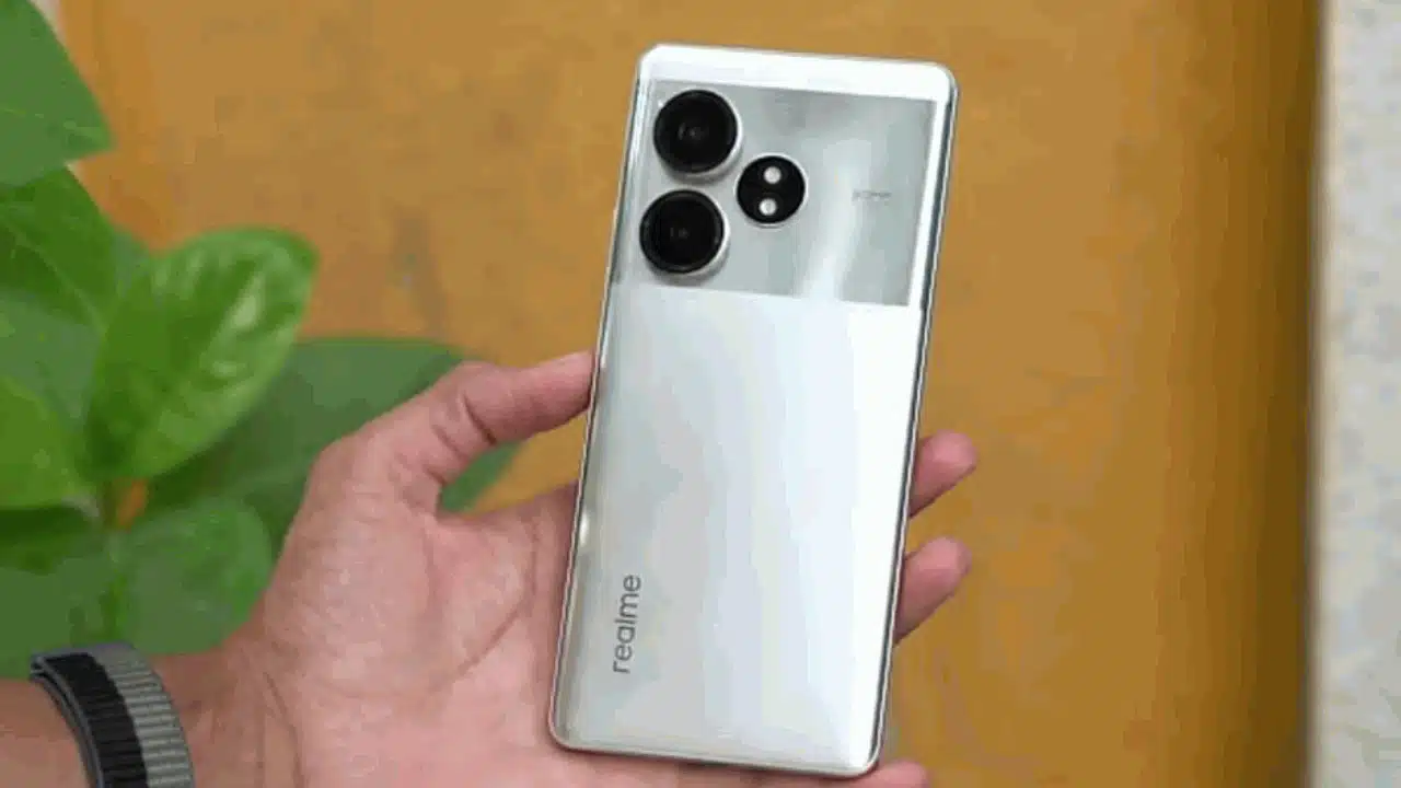 Realme GT 6T